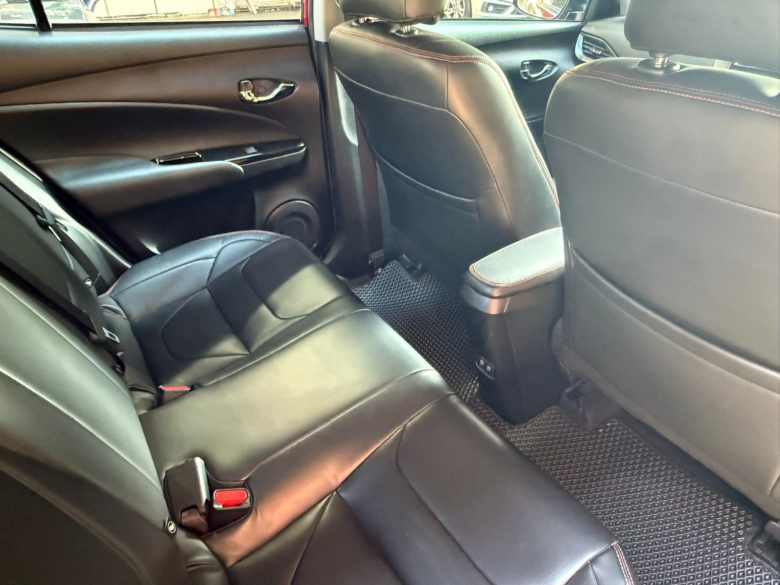 Toyota Vios 1.5 E photo 8